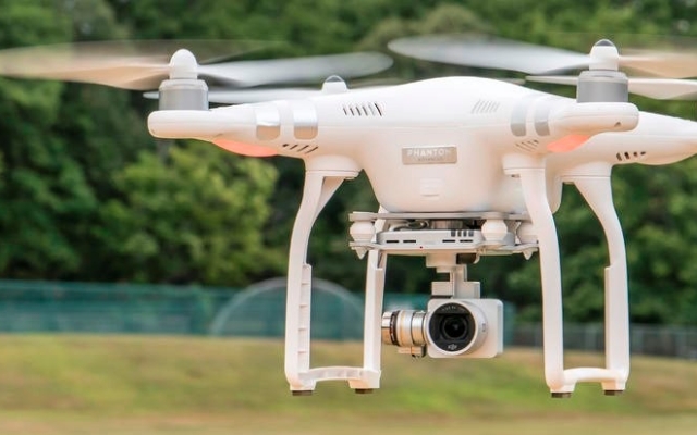 filmowanie dronem - wynajem drona z obsługą w Krakowie